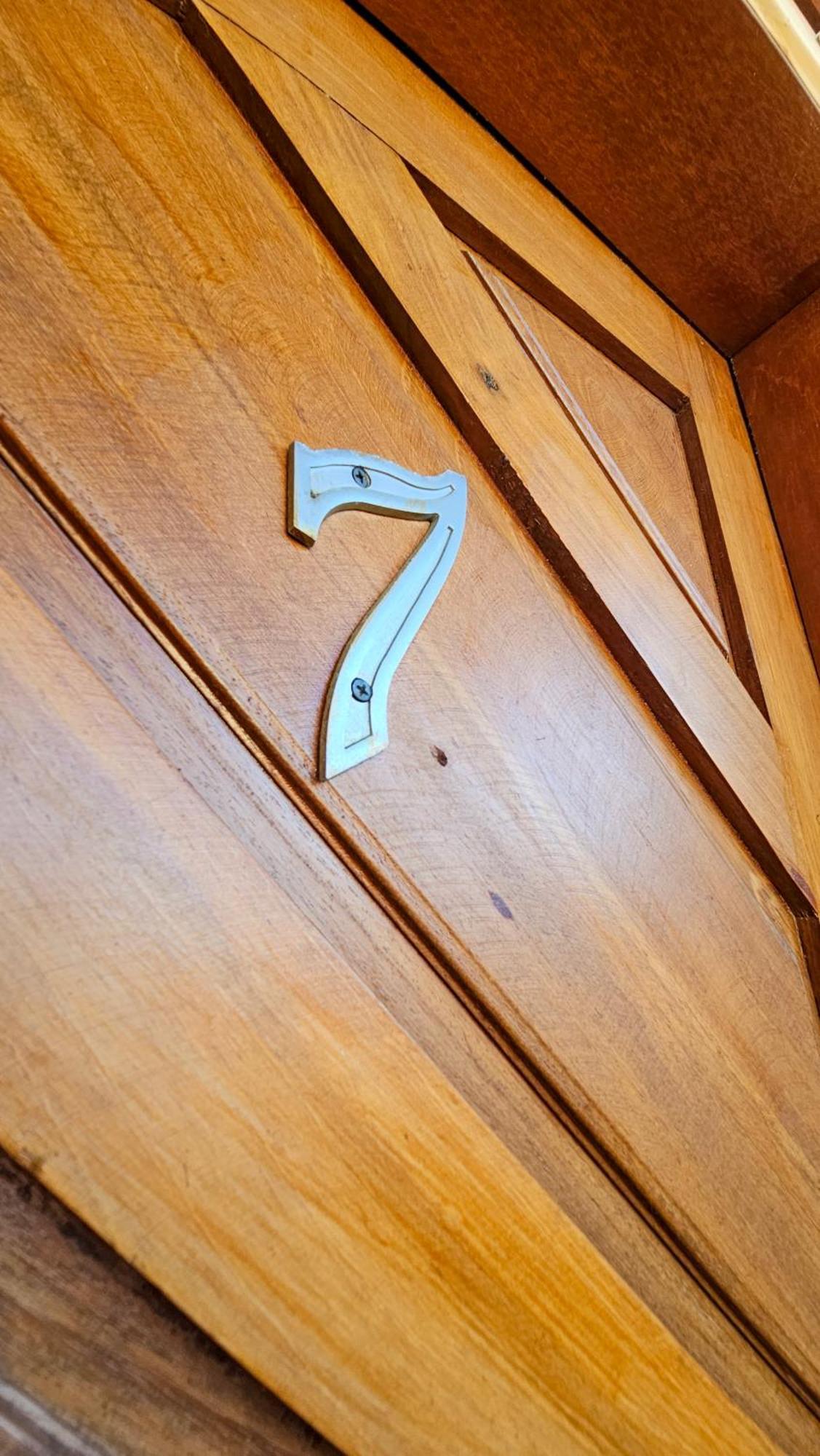 Deluxe Room,1686607288:JPEG